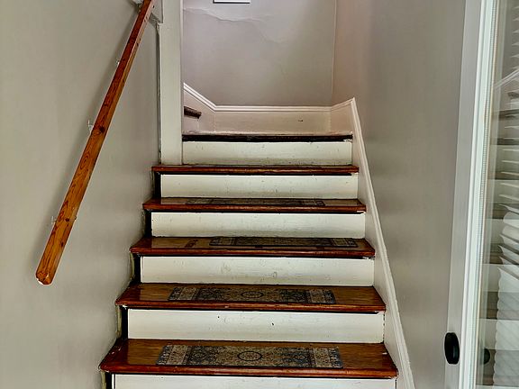 Entry Stairs