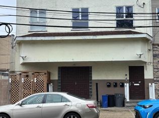 74 Walnut St, Newark, NJ 07102