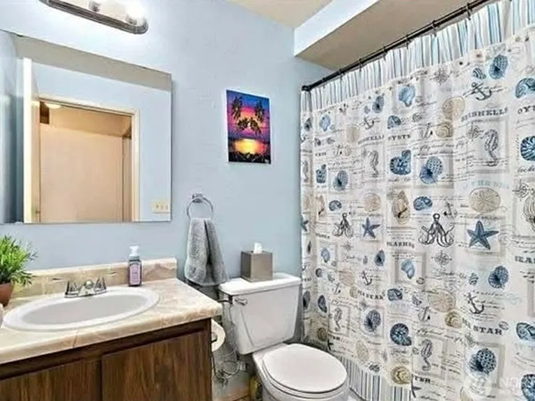 3312 I St NE #D202 — Photo 2
