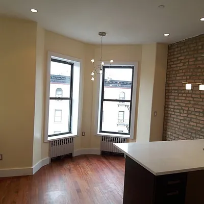 Rented by Nooklyn NYC LLC | media 13