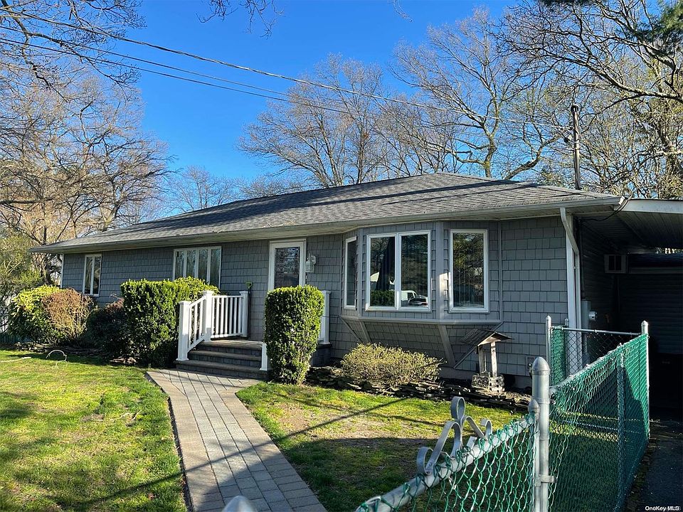1st image of 104 Cedar Oaks Avenue