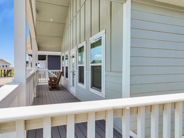 1032 Sunset Cir W — Photo 11