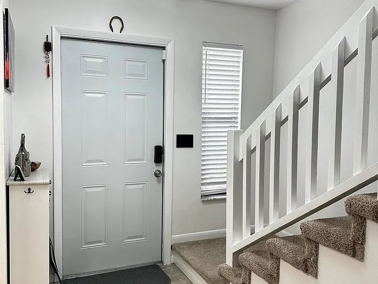 2105 Wharf Ln — Photo 4