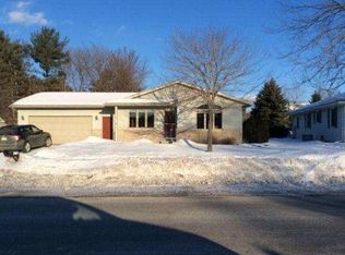 1124 E Ave N, Onalaska, WI 54650
