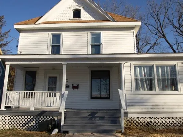 175 Washington St, Platteville, WI 53818