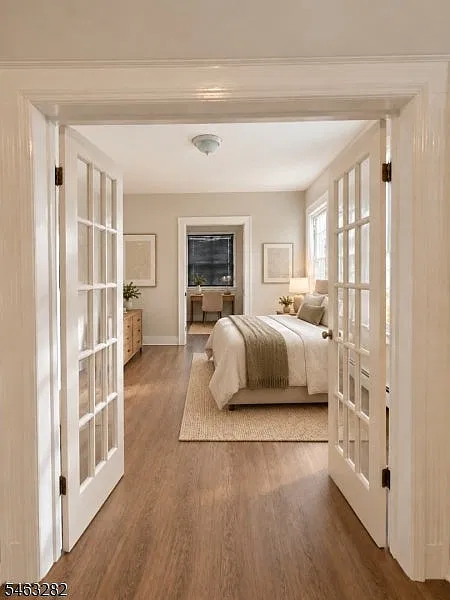 3 bed, 1.0 bath, $2,300 — Photo 2