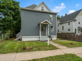 229 Forest Ave, Rockford, IL 61101