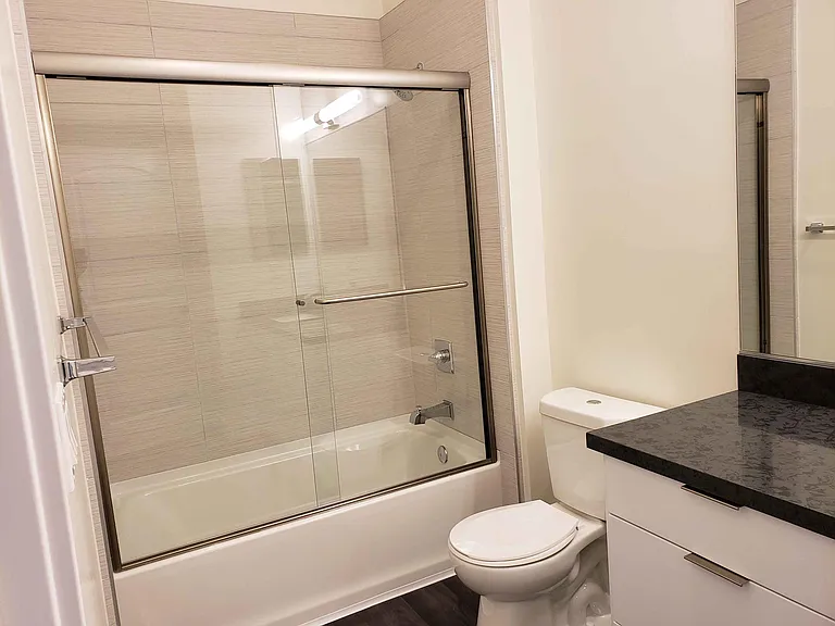 2653 S Hobart Blvd #8 — Photo 13