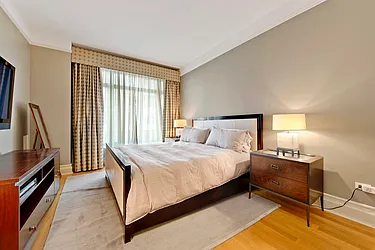 Sold by Mercedes Berk