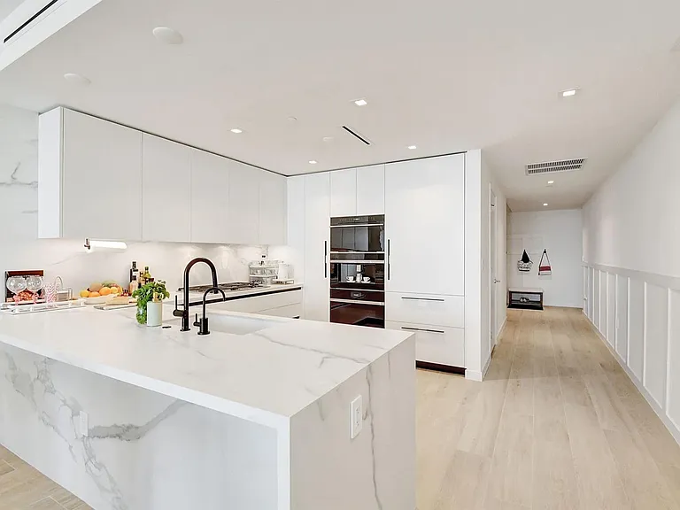 1116 N Ocean Blvd #303 — Photo 14
