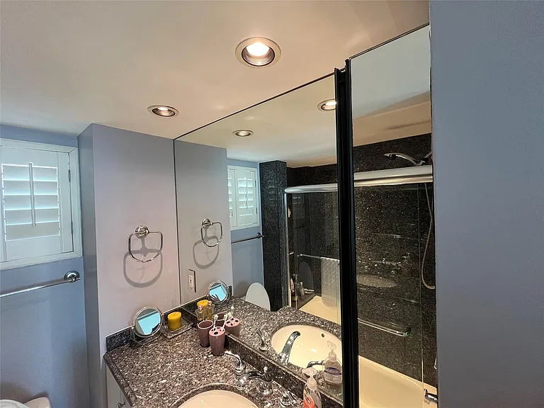 333 NE 21st Ave #1620 — Photo 9