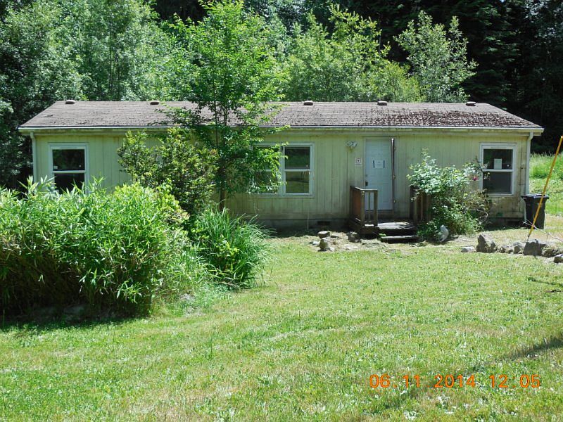 1st image of 250 E Lakeshore Dr W