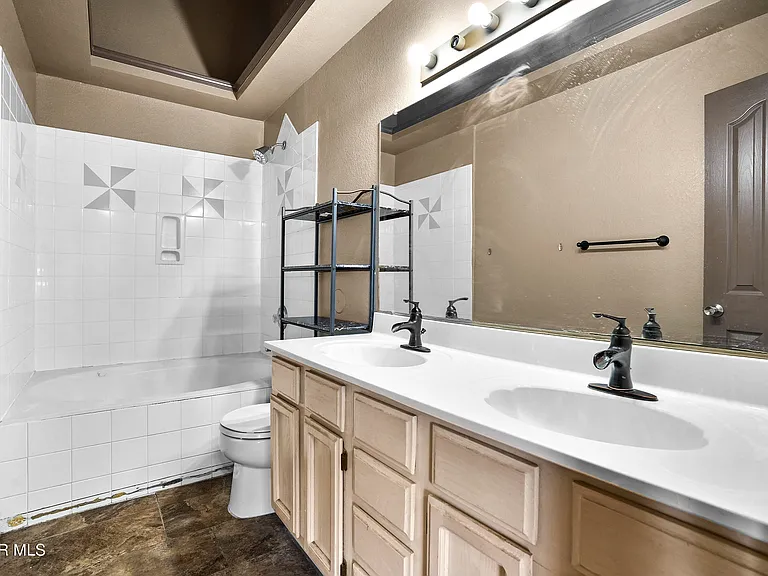14069 Lago Seco Dr — Photo 29