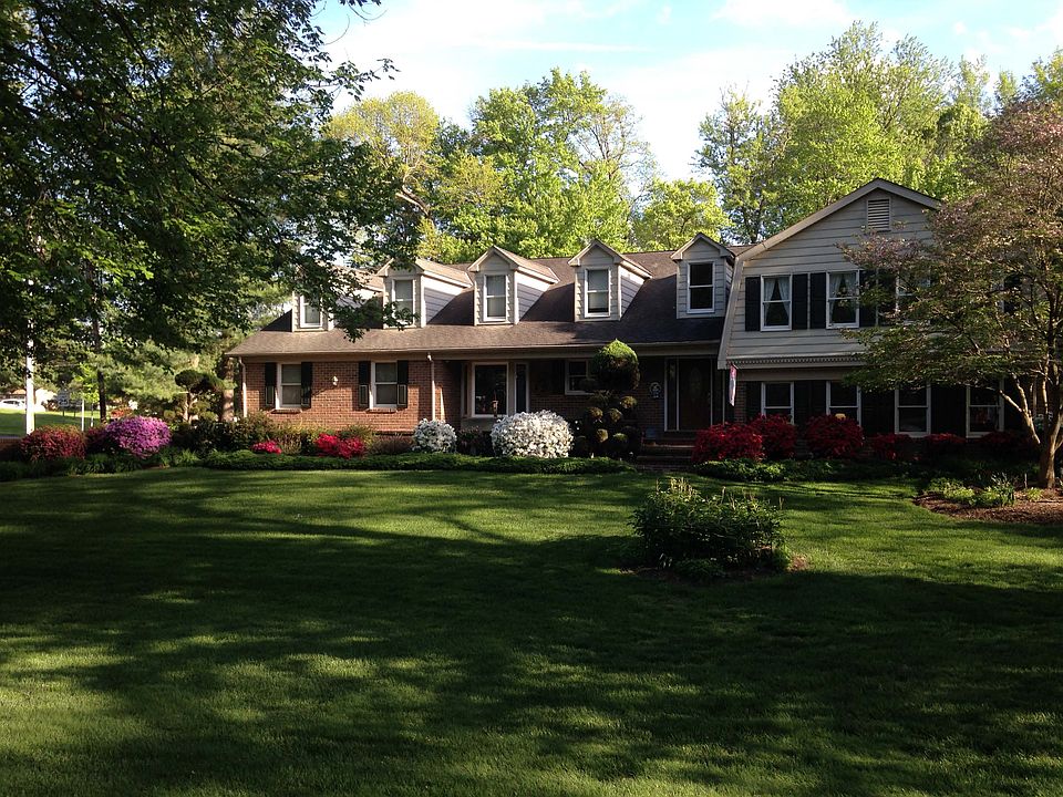 1st image of 2908 Melanie Ln