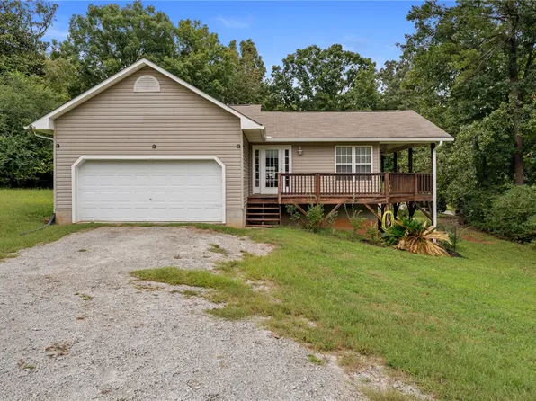 700 Twilight Ct, Seneca, SC 29672