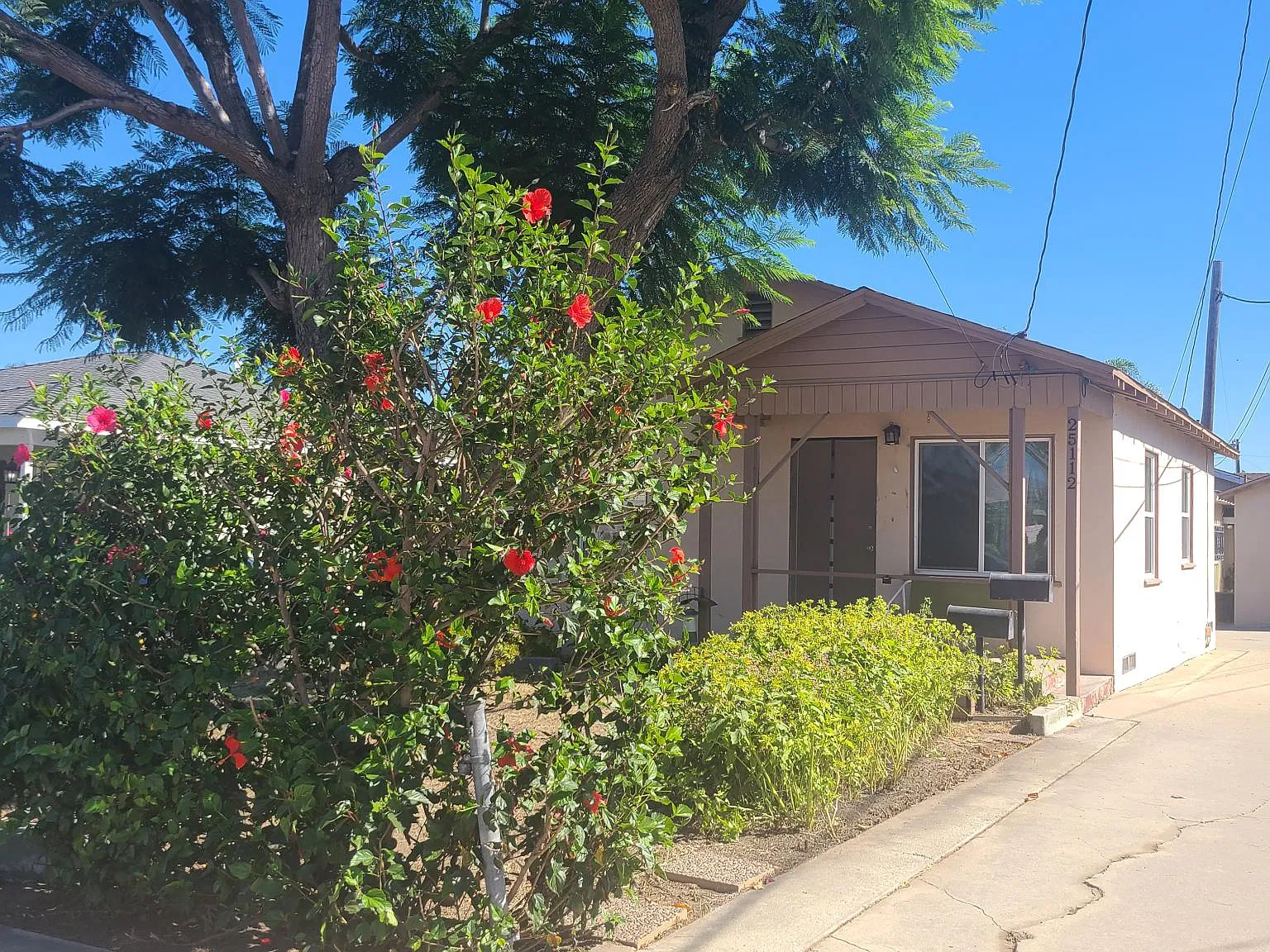 3 bed, 675 sqft, $1,995 — Photo 1