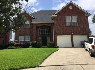 231 Crane Dr, Grand Prairie, TX 75052