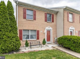 3458 Foxfield Cir, Perkiomenville, PA 18074