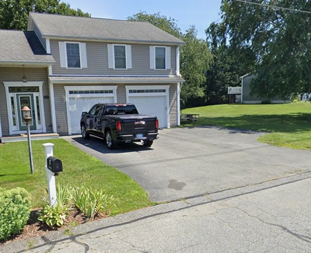 2 bed, 1040 sqft, $1,030 — Photo 2