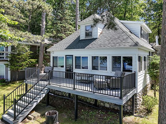 2nd image of 133 Chaney Point Dr