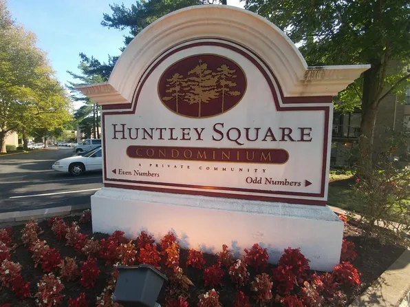 3341 Huntley Square Dr #B, Temple Hills, MD 20748