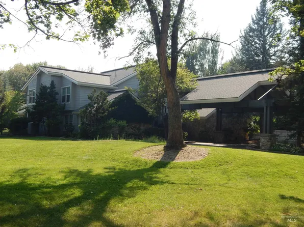 3065 S Whitepost Way, Eagle, ID 83616