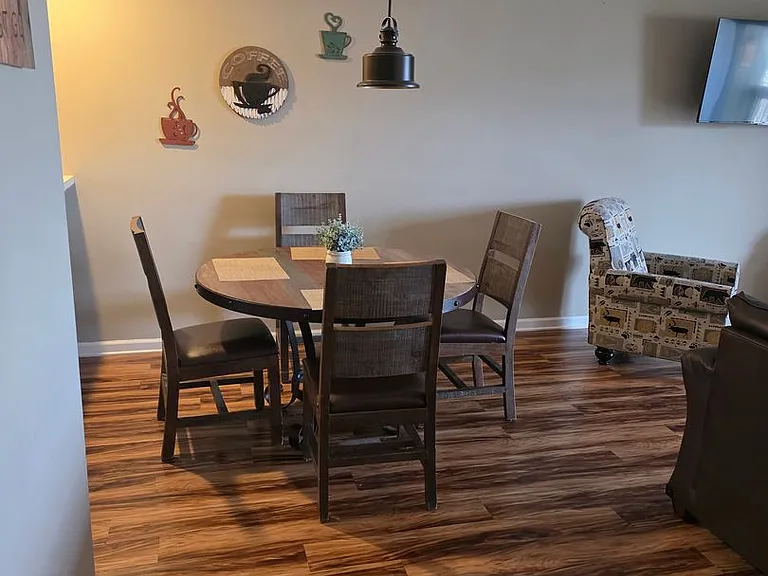 520 Briarcliff Way — Photo 2