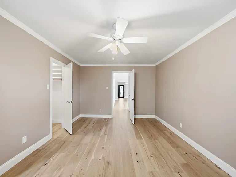 14110 Barryknoll Ln — Photo 29