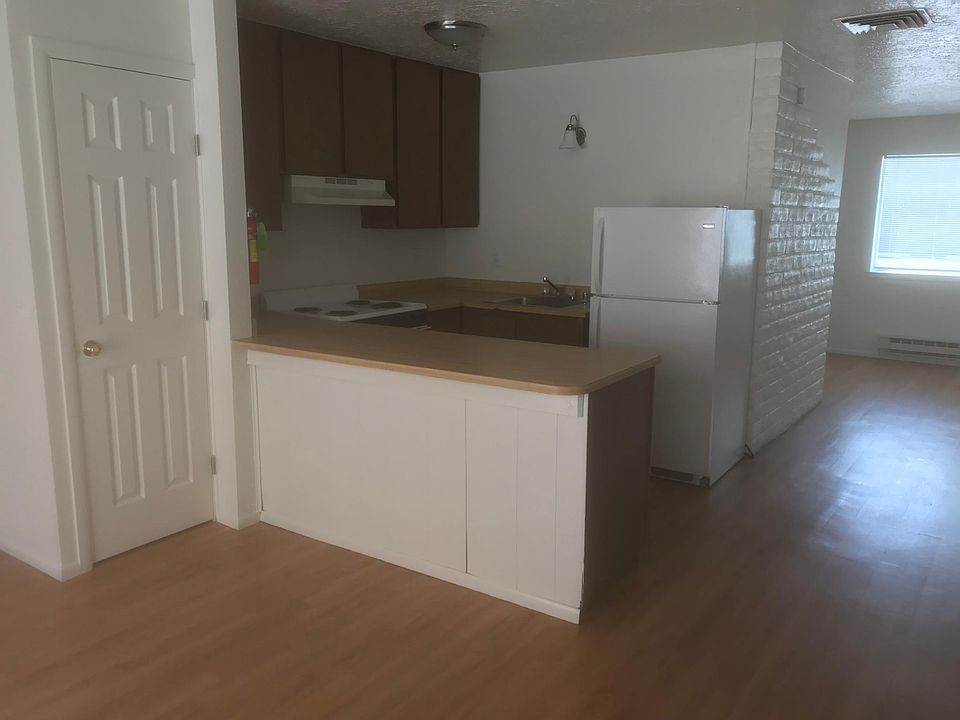 1st image of 3437 Aztec Rd NE APT C