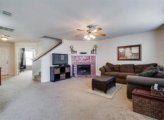 2nd image of 228 Hilltop Dr