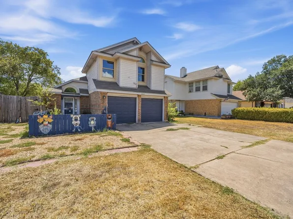 1315 E Logan St, Round Rock, TX 78664
