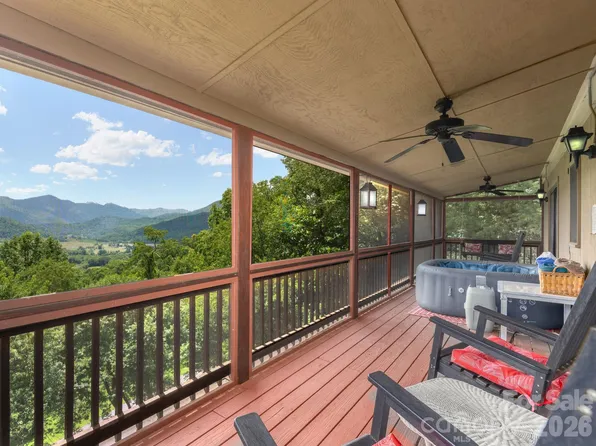 1541 Utah Mountain Rd, Waynesville, NC 28785