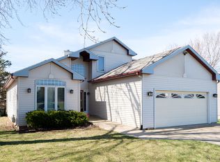 1306 Candlewick Dr NW, Poplar Grove, IL 61065