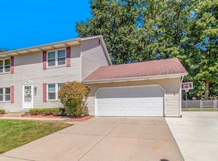 1314 Beacon Ct, Mishawaka, IN