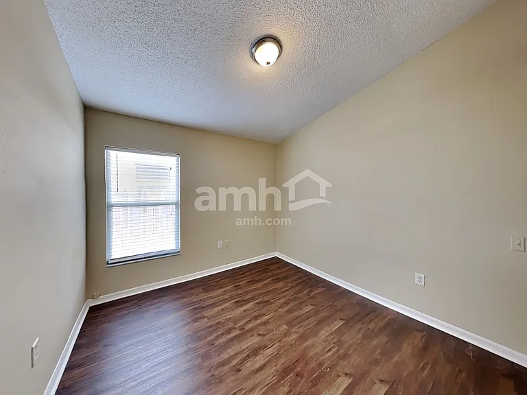 7011 Silverwood Dr — Photo 13