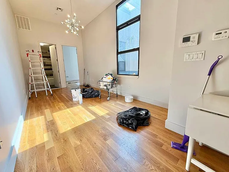 374 Kosciuszko St #4B — Photo 4