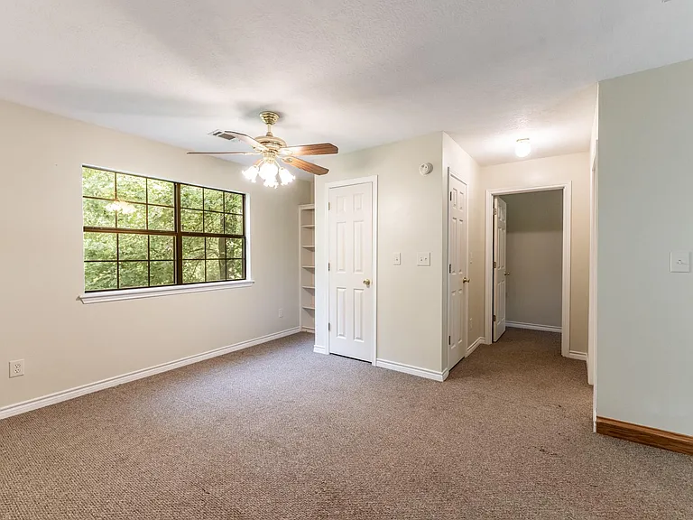 3660 Red Bud Ln — Photo 15