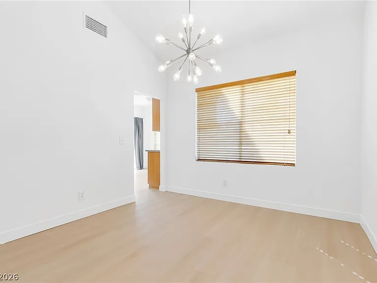 1444 Country Hollow Dr — Photo 6