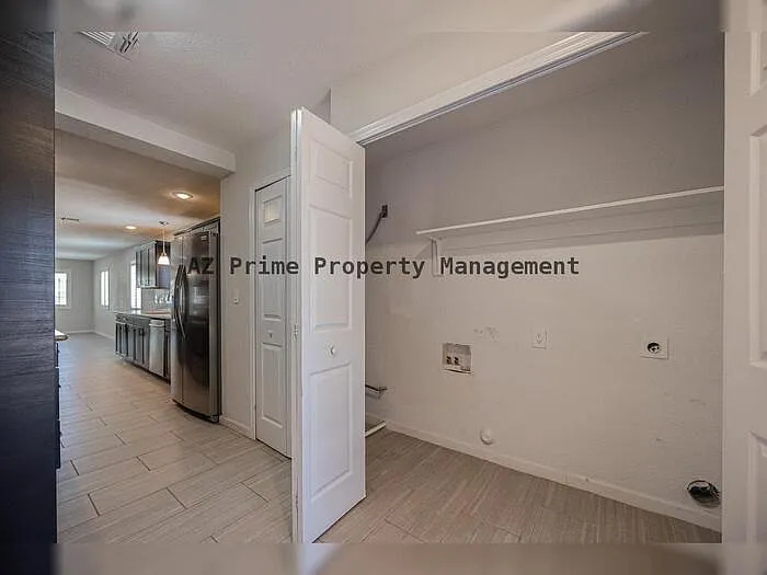 1332 E Whitton Ave — Photo 24