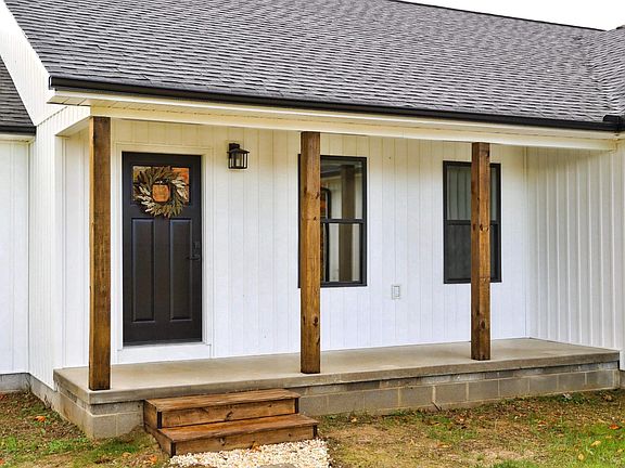 2nd image of 558 Stanley St Lot 5
