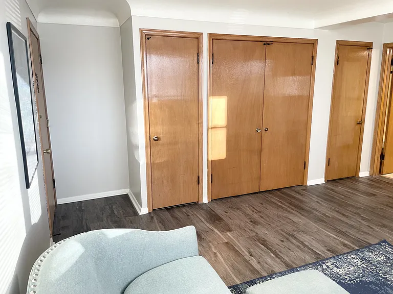 Dunlap Apartments — Photo 14