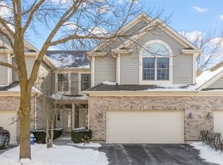 4031 Willow View Dr, Lake In The Hills, IL 60156