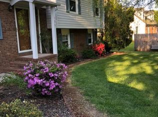 135 Woodlawn Dr, Stoneville, NC 27048