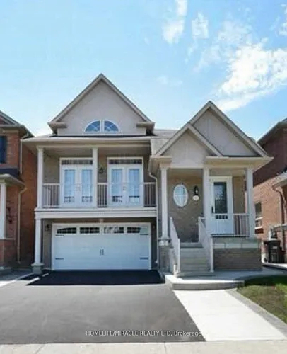 32 Okanagan Dr Photo 1