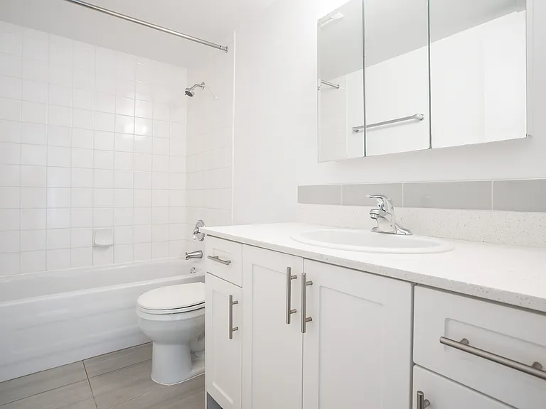 1370 Clyde Ave #305 — Photo 10