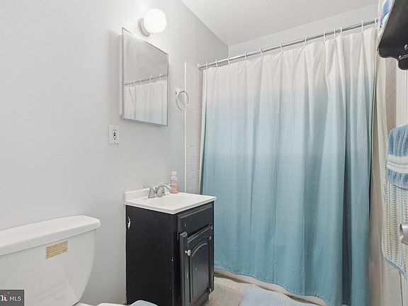 4th image of 523 N 20th St