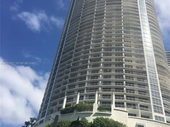 1750 N Bayshore Dr, Miami, FL