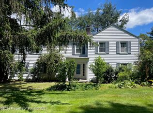 1204 N Abington Rd, Waverly, PA 18471