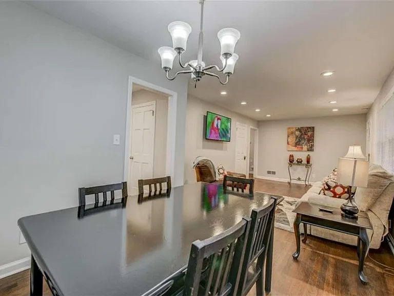 3041 Pasadena Dr — Photo 6