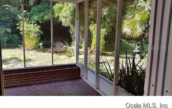 908 SE 23rd St — Photo 13